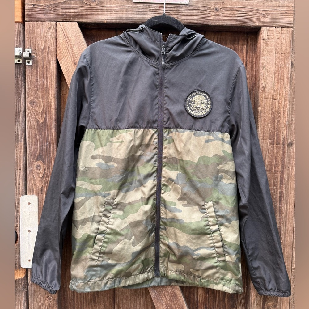 Black Camo Green windbreaker Jacket with Mexican Emblem, custom size SM